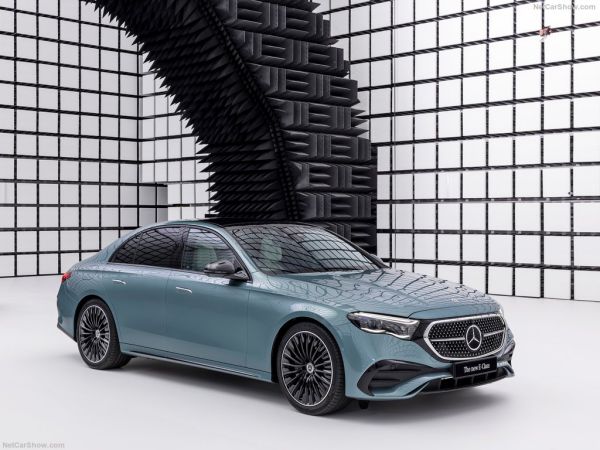 Mercedes E450 Có Gì Đặc Biệt Để Xứng Đáng Với Mức Giá?