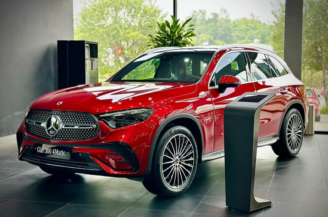 Phân Tích Chi Tiết Các Khoản Mục Cấu Thành Giá Lăn Bánh GLC 300 4MATIC