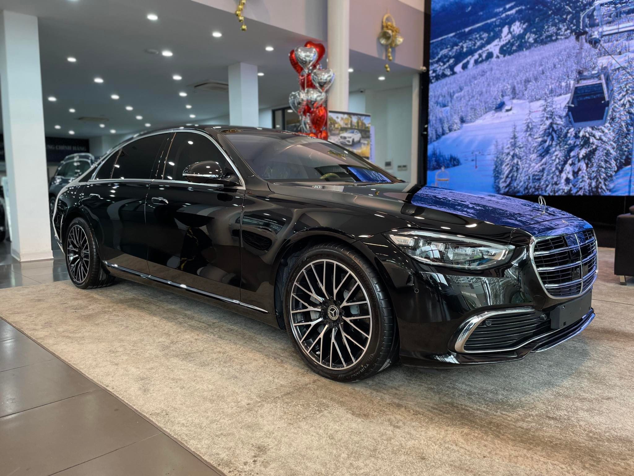 Những điểm nổi bật tạo nên giá trị của Mercedes S450 Luxury