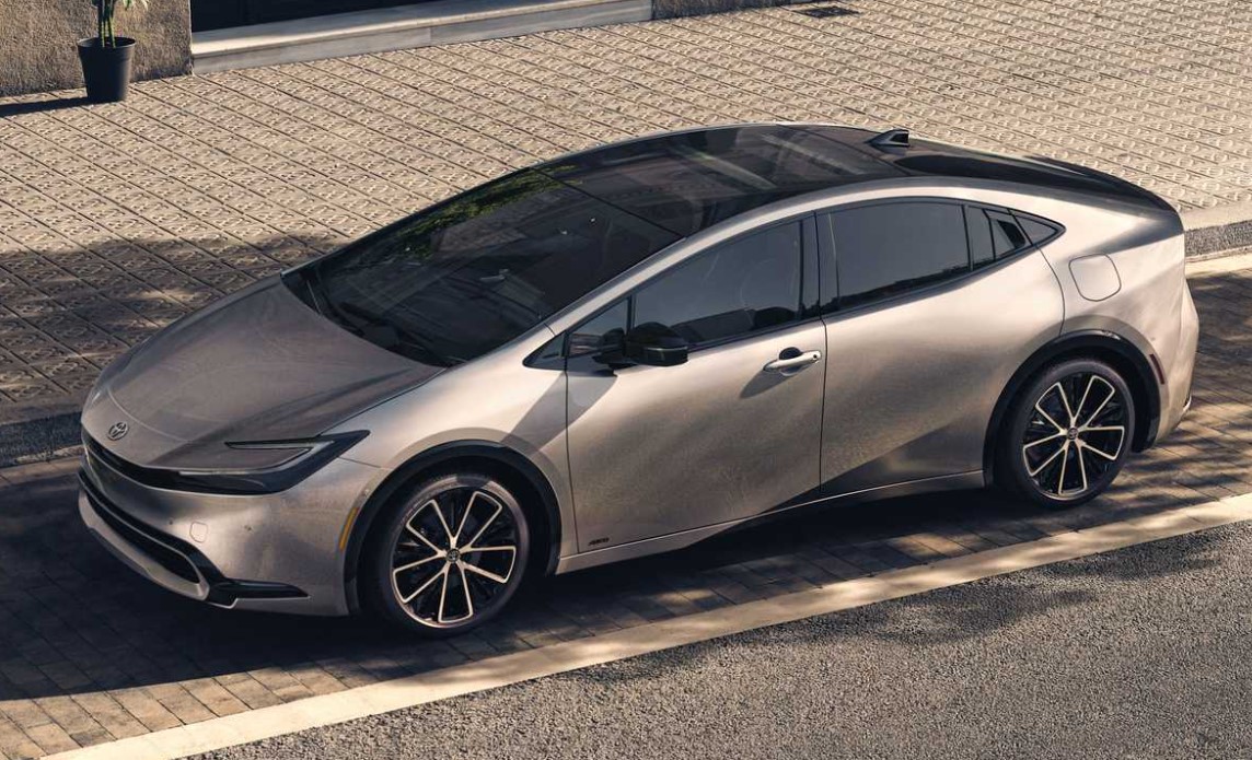 Công Nghệ An Toàn Tiên Tiến Trên Toyota Prius: Đảm Bảo An Toàn Tối Đa