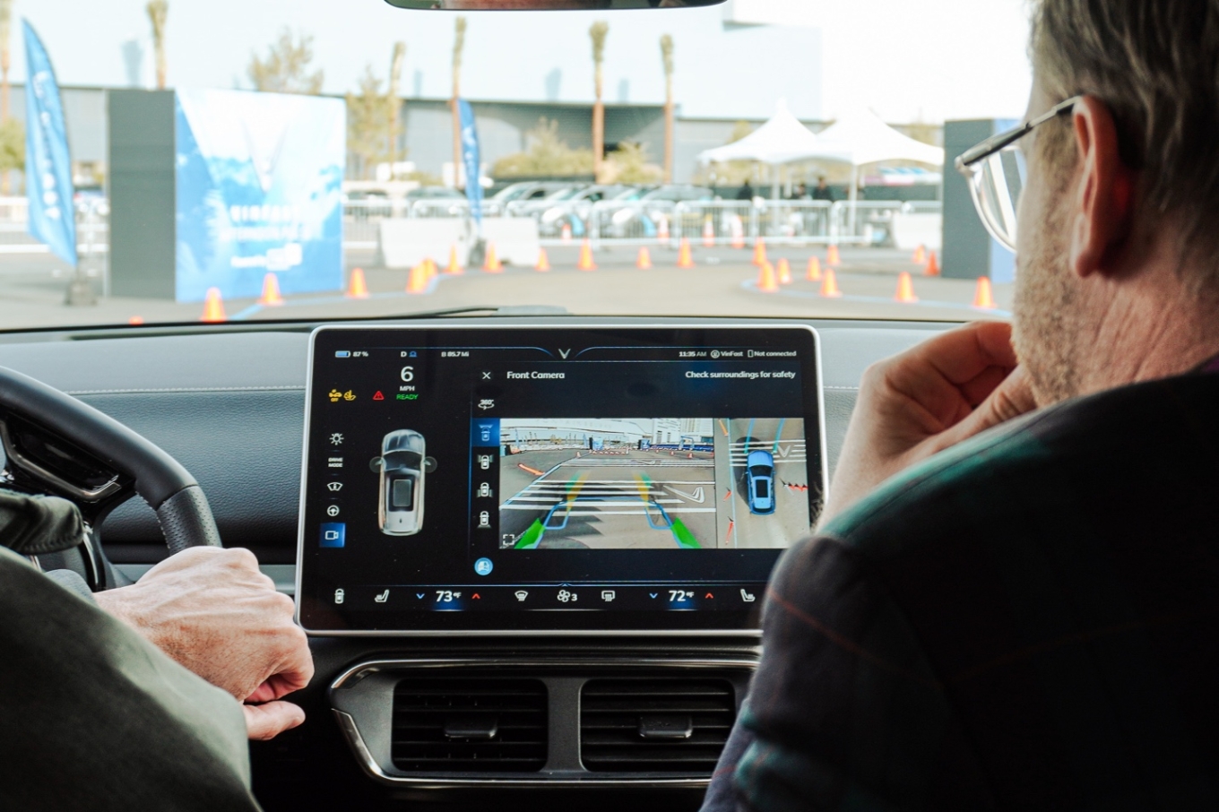 Công Nghệ An Toàn & Hỗ Trợ Lái: Ai Bảo Vệ Bạn Tốt Hơn?