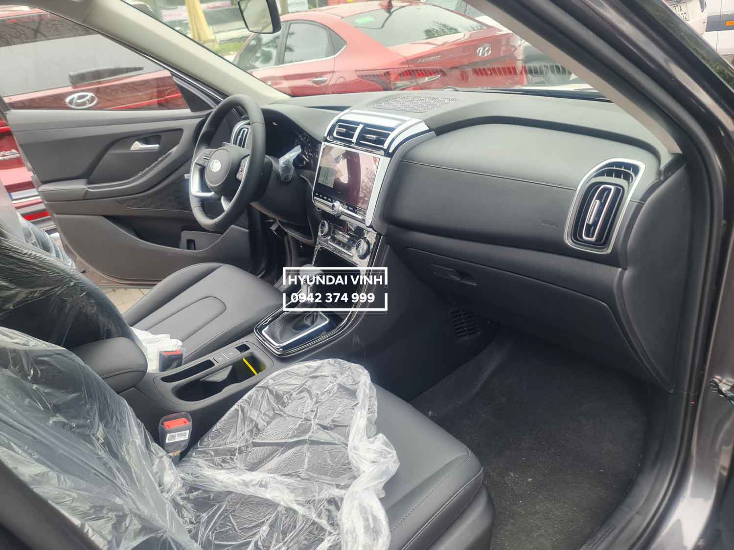 Nội thất và tiện nghi: Trải nghiệm lái xe và sự thoải mái của hành khách