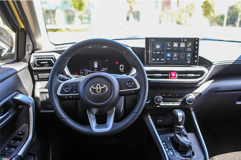 Toyota Raize: Đánh Giá Chi Tiết Thiết Kế, Nội Thất và Khả Năng Vận Hành