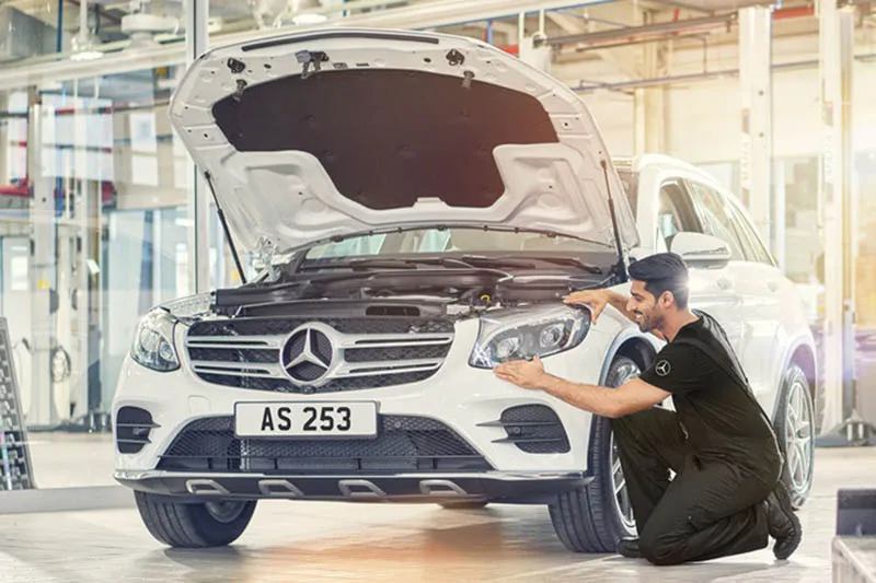 Công nghệ và sự phức tạp: Thách thức của Mercedes đời cũ
