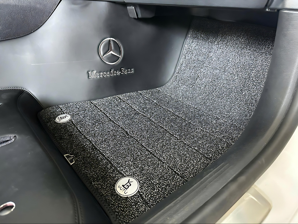 Các loại thảm lót sàn Mercedes phổ biến theo chất liệu và thiết kế