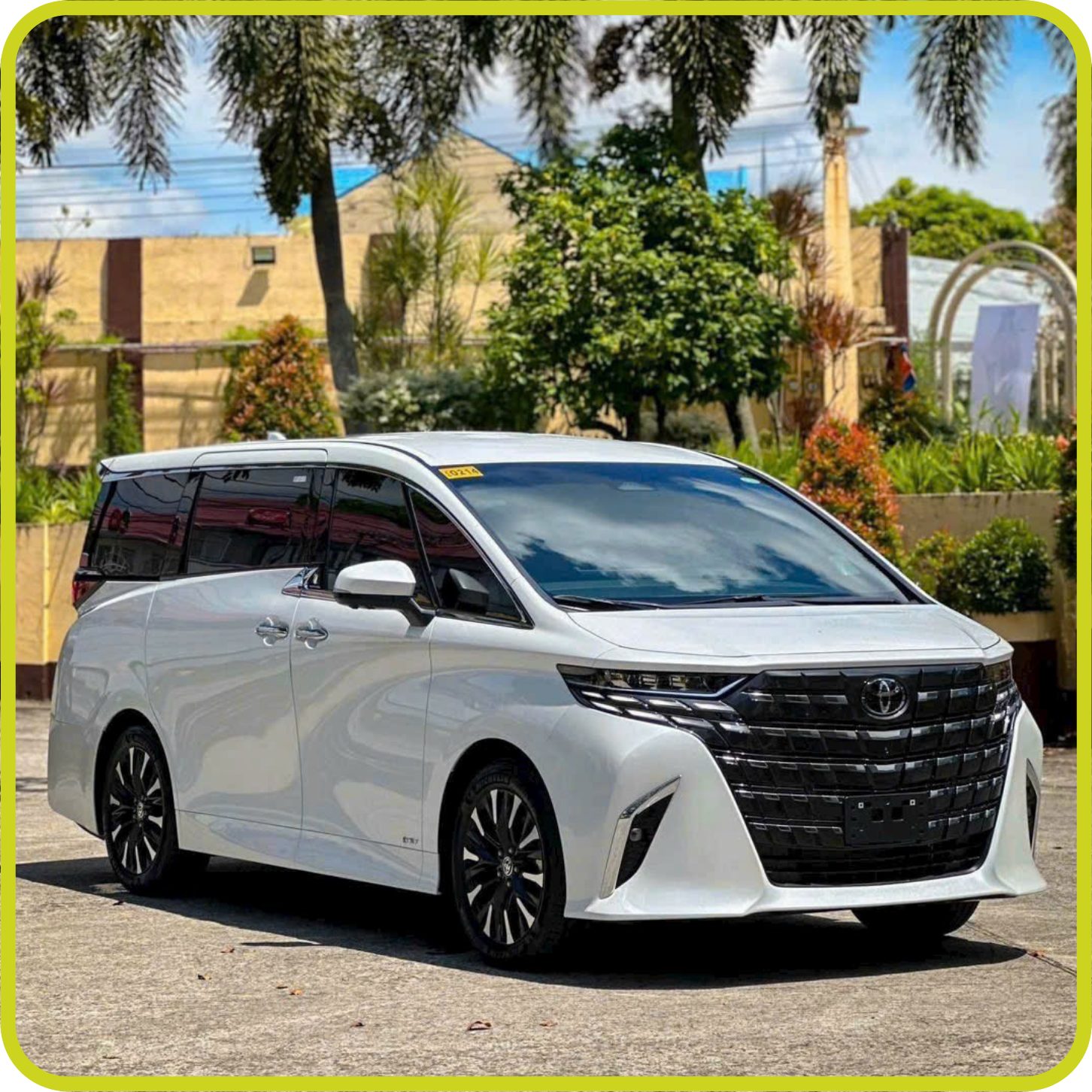 Đánh giá chi tiết các đơn vị cho thuê xe Toyota Alphard uy tín tại HCM: Nên chọn ai?