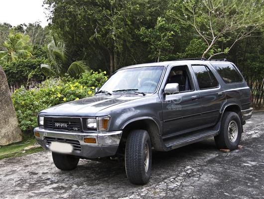 So Sánh Toyota 4Runner 1995 Với Các Đối Thủ Cùng Thời
