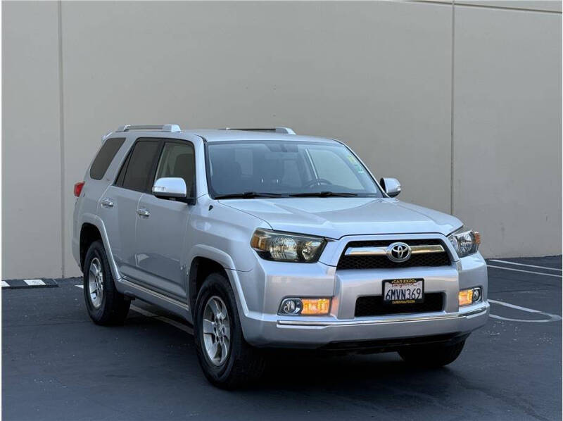 Giá cả Toyota 4Runner 2010 trên thị trường xe cũ: Phân tích và dự đoán (Cung cấp thông tin về giá cả Toyota 4Runner 2010 trên thị trường xe cũ, giúp người dùng có thể mua xe với mức giá tốt nhất.)