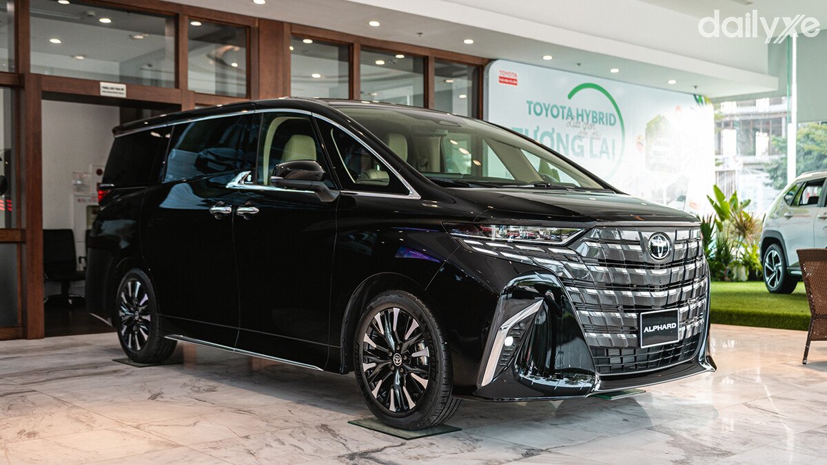 Thiết Kế Ngoại Thất Toyota Alphard: Vẻ Đẹp Sang Trọng và Lịch Lãm
