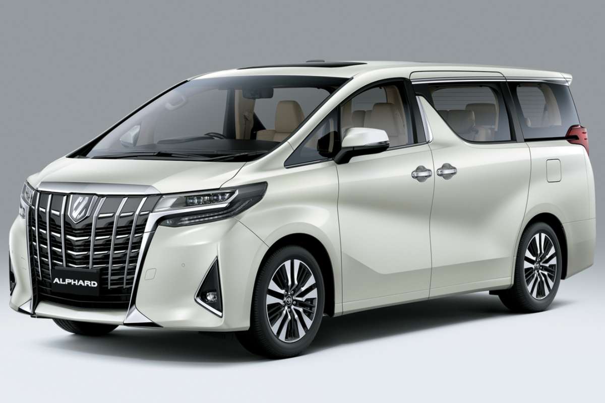 Giá Bán, Chi Phí Lăn Bánh và Kinh Nghiệm Mua Bán Toyota Alphard 4 Chỗ Cũ và Mới