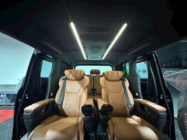 Thiết Kế Ngoại Thất và Nội Thất Đẳng Cấp Của Alphard Executive Lounge