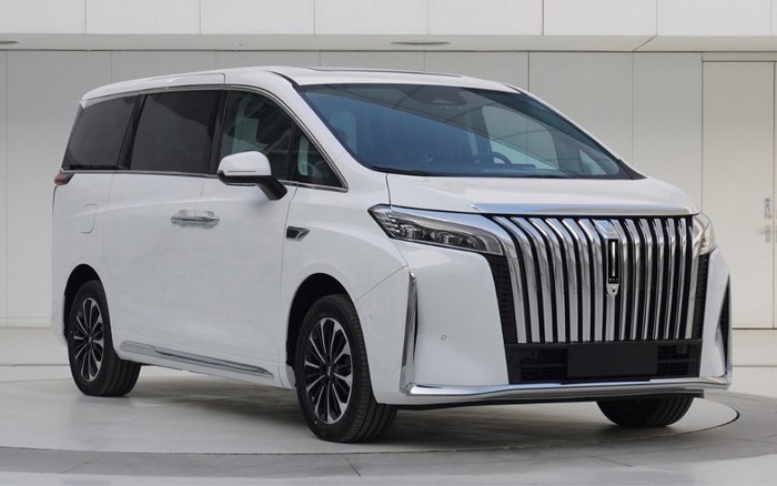 toyota alphard executive lounge 4