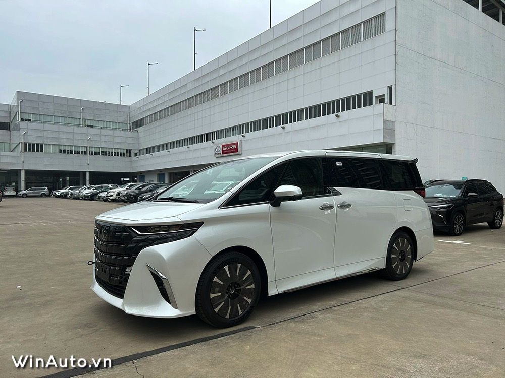 Đánh giá chi tiết các phiên bản Toyota Alphard hiện hành tại Việt Nam (20232024)