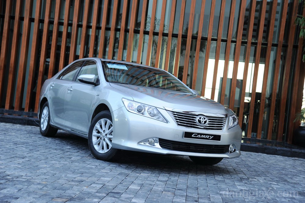 Toyota Camry 2012: Thông Số Kỹ Thuật Quan Trọng Cần Biết