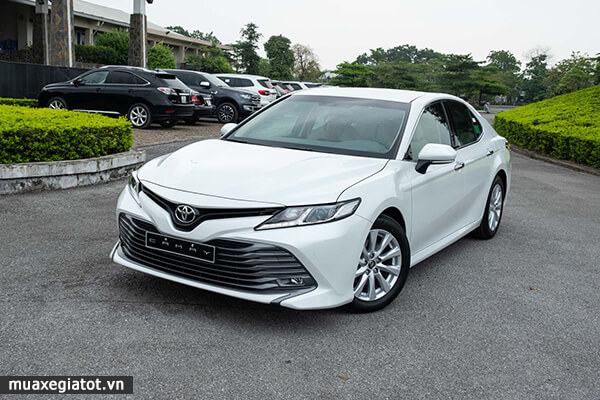 Toyota Camry 2021: Đánh giá chi tiết từ chuyên gia (Giải đáp mọi thắc mắc)