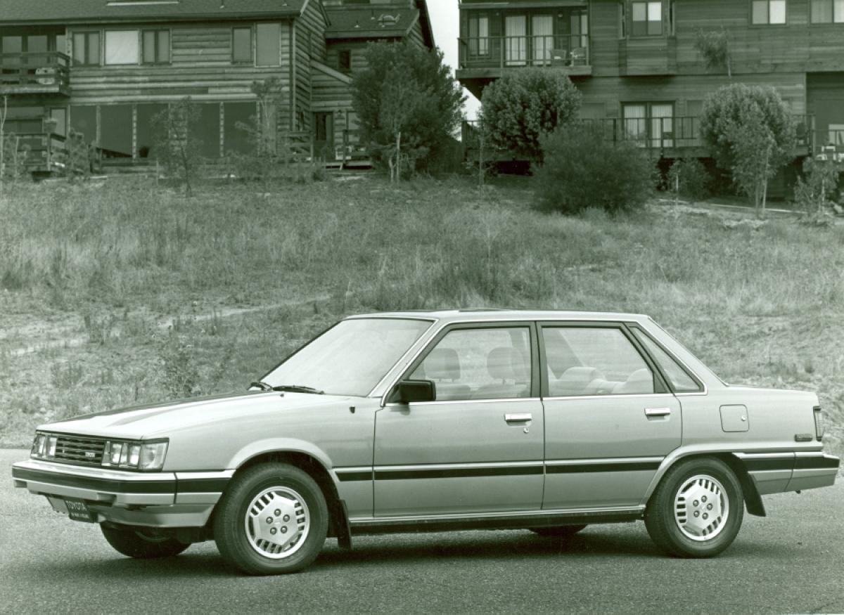 Tìm Hiểu Thiết Kế Ngoại Thất & Nội Thất Toyota Camry 1988 (Khám phá chi tiết về thiết kế của mẫu xe, đáp ứng nhu cầu hình ảnh, thẩm mỹ của người dùng)
