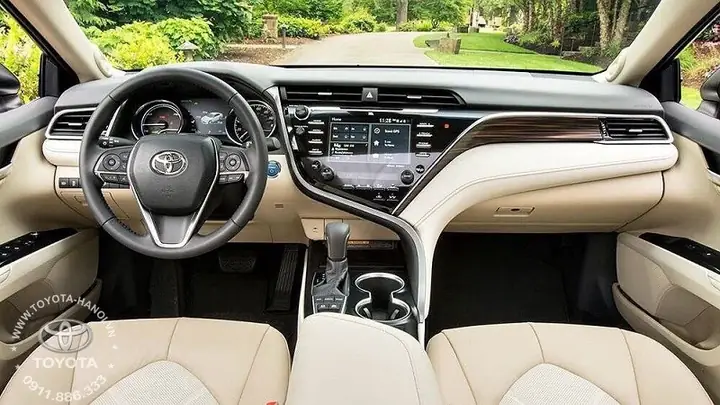Vật Liệu, Thiết Kế & Độ Hoàn Thiện: Phân Tích Chuyên Sâu Nội Thất Camry