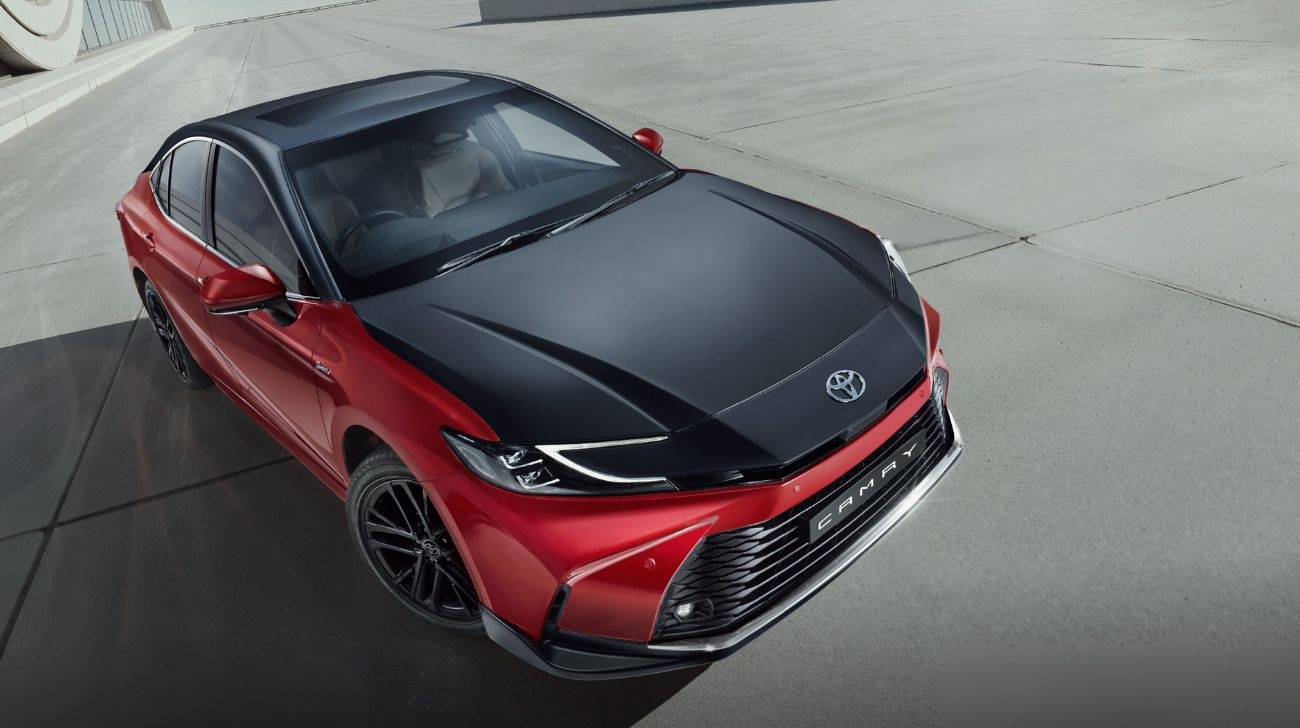 Đánh Giá Chi Tiết Thiết Kế Ngoại Thất Toyota Camry TRD: Diện Mạo Hầm Hố, Mạnh Mẽ và Đậm Chất Thể Thao