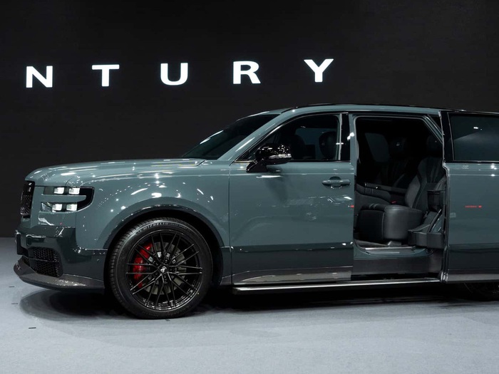 Toyota Century SUV 2026: Giá bán và thời điểm ra mắt dự kiến