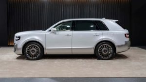 toyota century suv gia bao nhieu 6