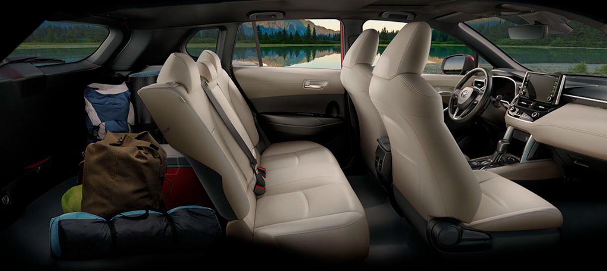 Nội Thất và Tiện Nghi: Toyota Corolla Cross 2027 Mang Đến Không Gian Thoải Mái và Sang Trọng