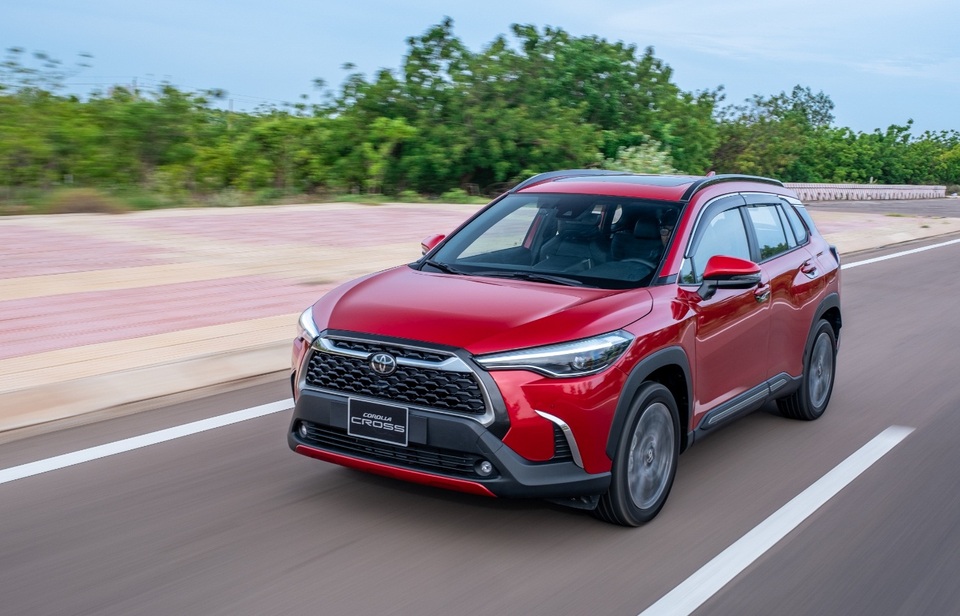 Đánh Giá Chi Tiết Không Gian Nội Thất và Thoải Mái của Toyota Corolla Cross