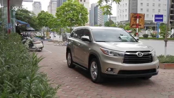 Đánh Giá Chi Tiết Toyota Highlander 2015: Thiết Kế, Nội Thất & Hiệu Năng