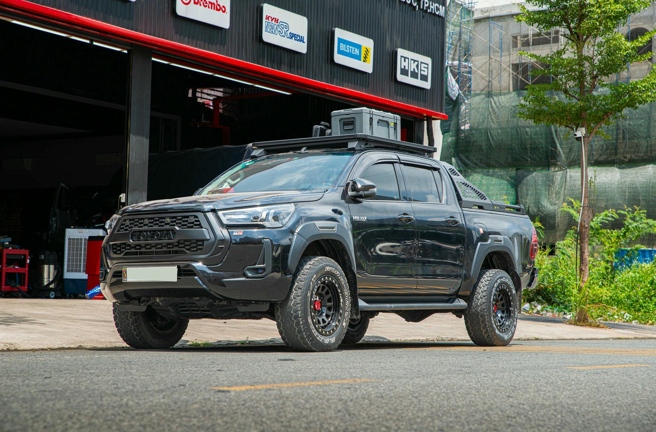 Toyota Hilux 2018: Độ Xe Phong Cách, Nâng Cấp Tiện Nghi