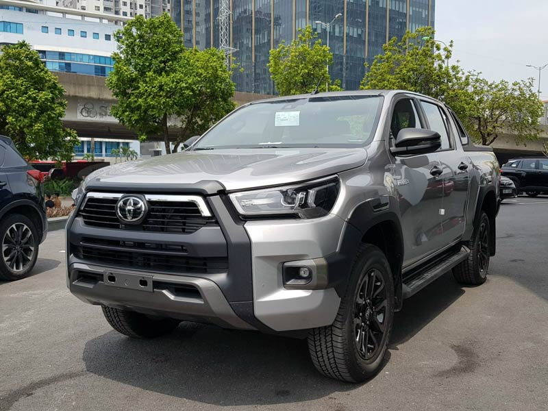 Đánh giá chi tiết xe Toyota Hilux 2021 cũ: Ưu nhược điểm và có nên mua thời điểm này?