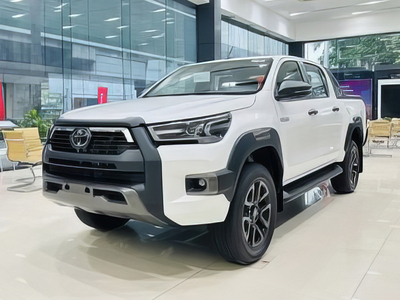 Toyota Hilux 2023 Adventure: Thiết kế và Phong cách OffRoad Mạnh Mẽ