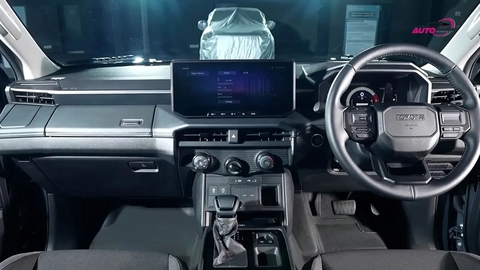 Nội Thất Toyota Hilux 2026: Tiện Nghi, Công Nghệ và Không Gian