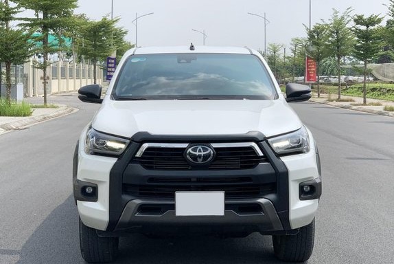 Kinh Nghiệm Mua Xe Toyota Hilux Cũ: Kiểm Tra, Định Giá & Lưu Ý Quan Trọng