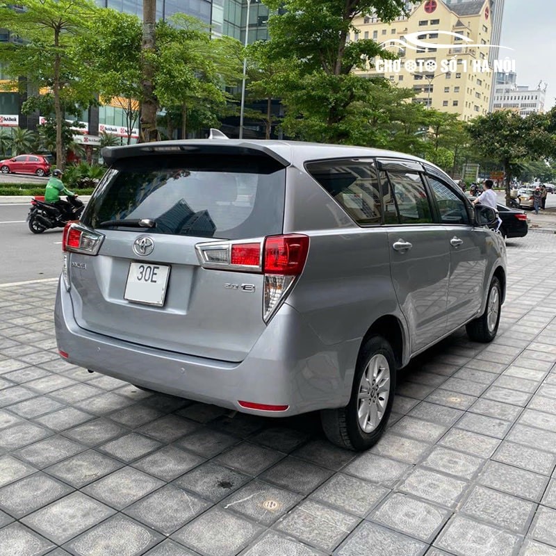 Giá xe Toyota Innova 2017 cũ: Cập nhật mới nhất và so sánh các phiên bản [Nắm bắt giá thị trường và đưa ra lựa chọn phù hợp nhất với ngân sách.]