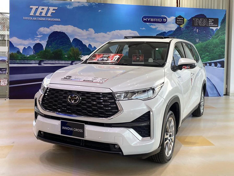 Động Cơ Hybrid và Hiệu Suất Vận Hành Toyota Innova Cross HEV 2025: Tiết Kiệm và Mạnh Mẽ