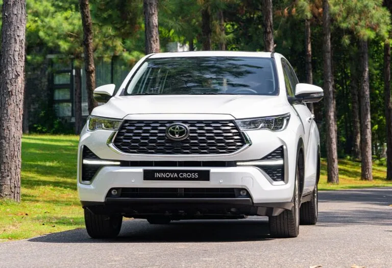 Đánh giá chi phí sử dụng Toyota Innova Cross Hybrid sau lăn bánh: Có thực sự tiết kiệm?