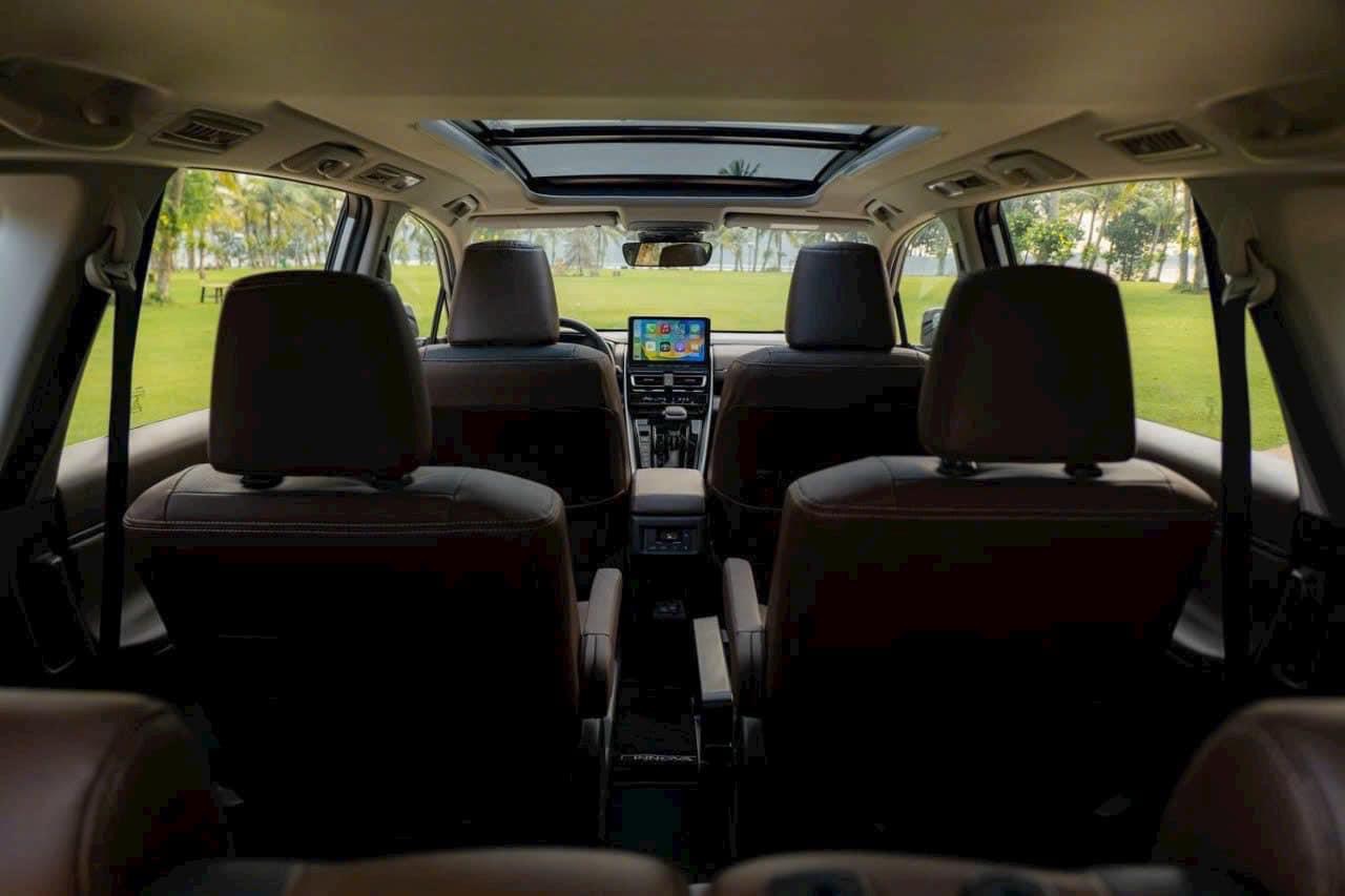 Không gian và sự thoải mái bên trong Innova Cross: Phù hợp cho gia đình?