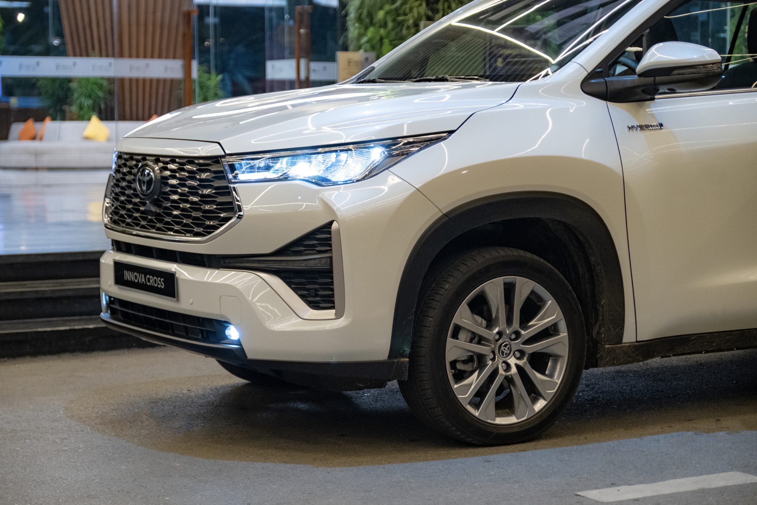 Mua xe Toyota Innova trả góp tại Đà Nẵng: Lãi suất, thủ tục và kinh nghiệm