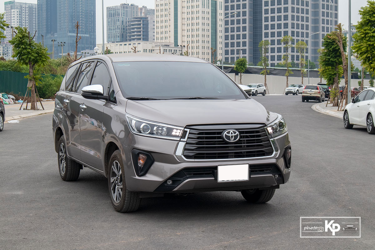Ưu Nhược Điểm và Đánh Giá Tổng Quan: Có Nên Mua Toyota Innova Xăng Điện?