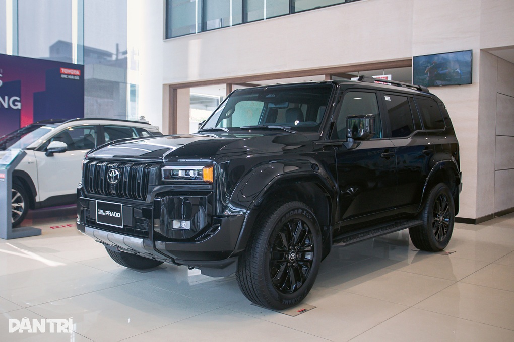 Giá Lăn Bánh Toyota Land Cruiser 2024: Các Yếu Tố Ảnh Hưởng và Cách Tính Chi Tiết