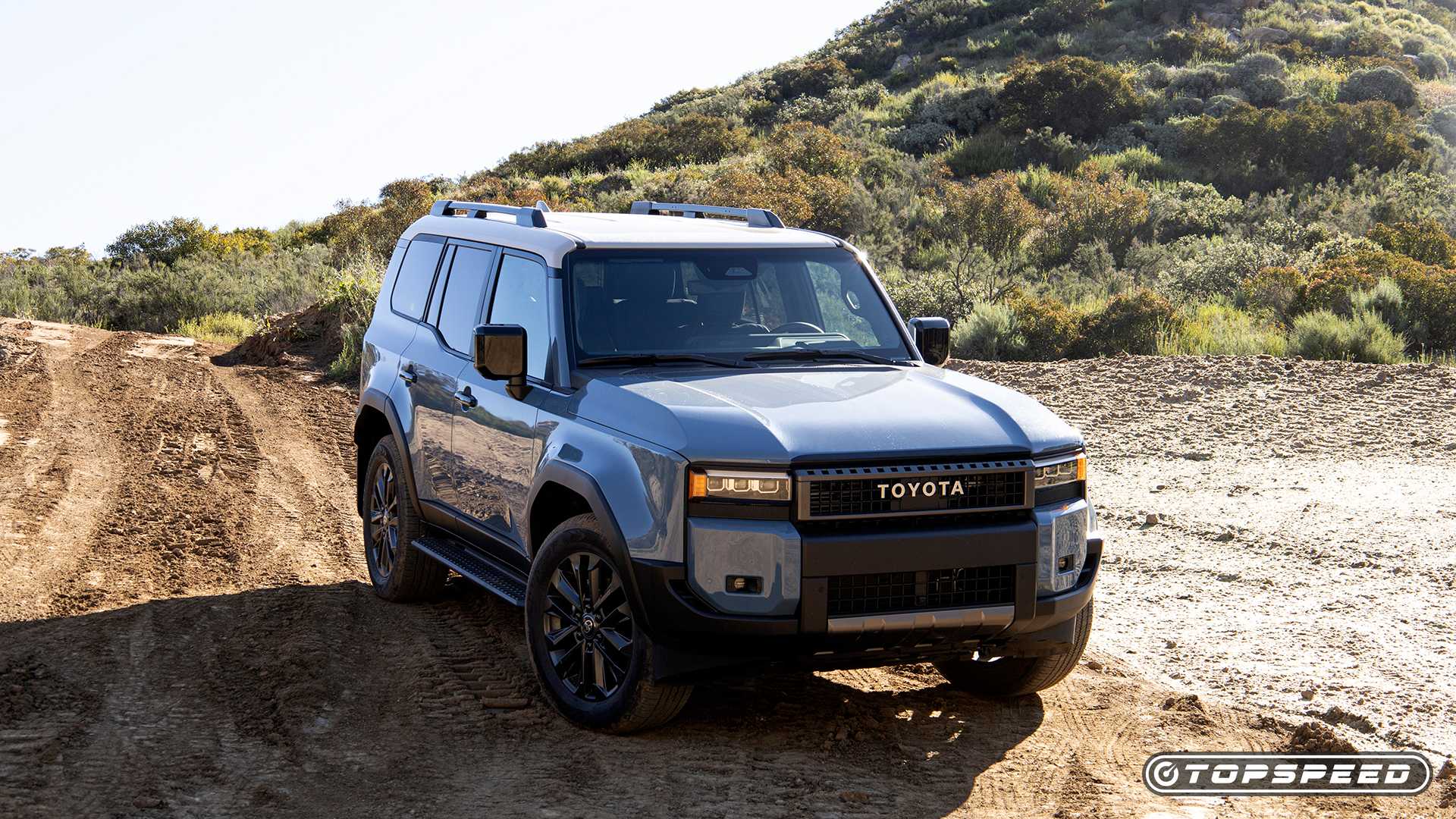 Đánh Giá Trải Nghiệm Lái Thực Tế Toyota Land Cruiser Hybrid: OnRoad và OffRoad