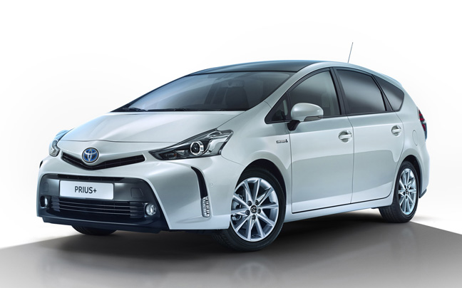 Đánh Giá Chi Tiết Toyota Prius 2015: Tổng Quan và Điểm Nổi Bật