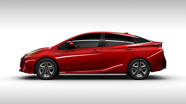 Toyota Prius 2016: Hướng Dẫn Chọn Phiên Bản Phù Hợp