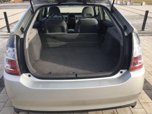 toyota prius gia bao nhieu 2