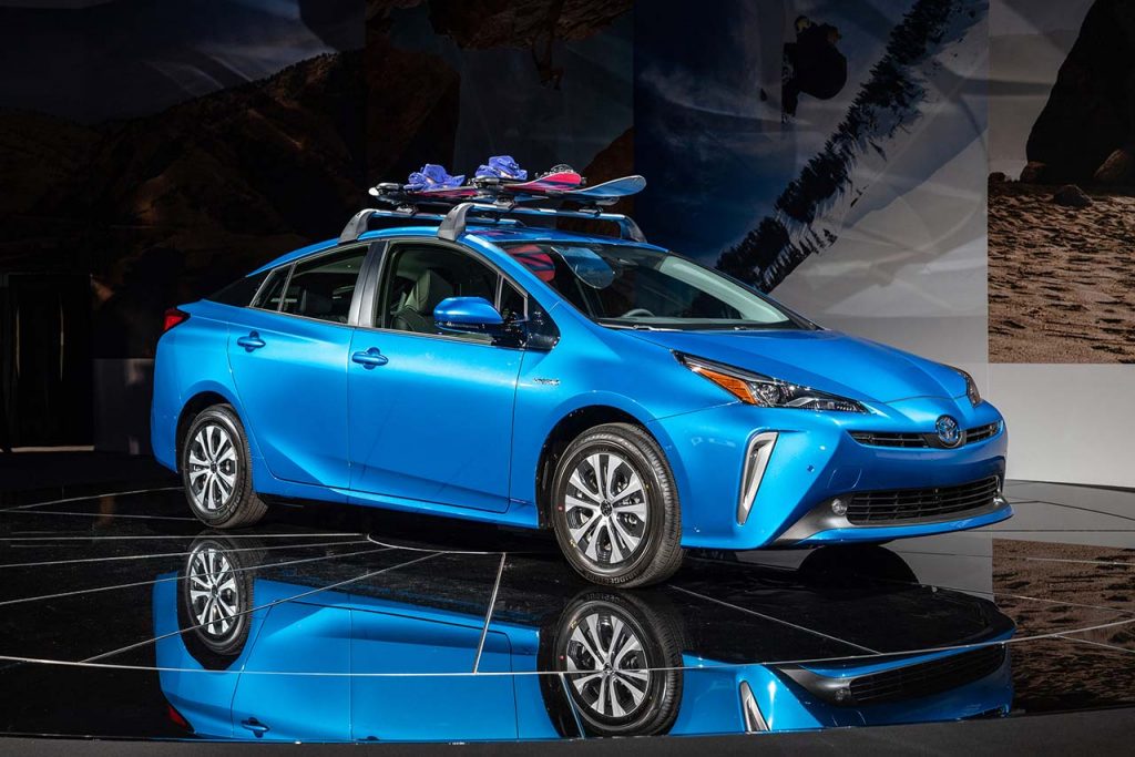 Công Nghệ và Tính Năng An Toàn trên Toyota Prius Plugin Hybrid