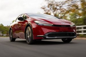 toyota prius vietnam 4