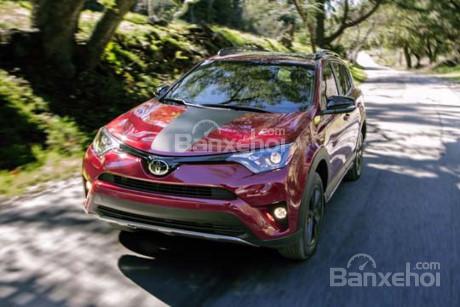 Toyota RAV4 2018 giá bao nhiêu tại thời điểm ra mắt?