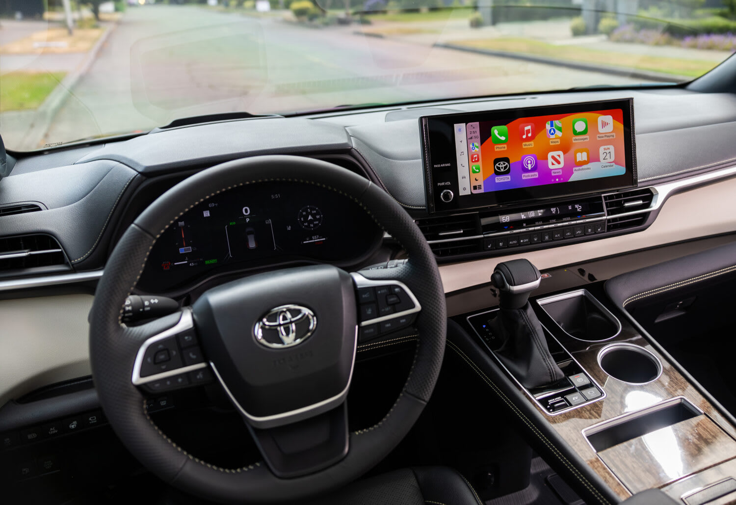 toyota sienna hybrid 2025 2