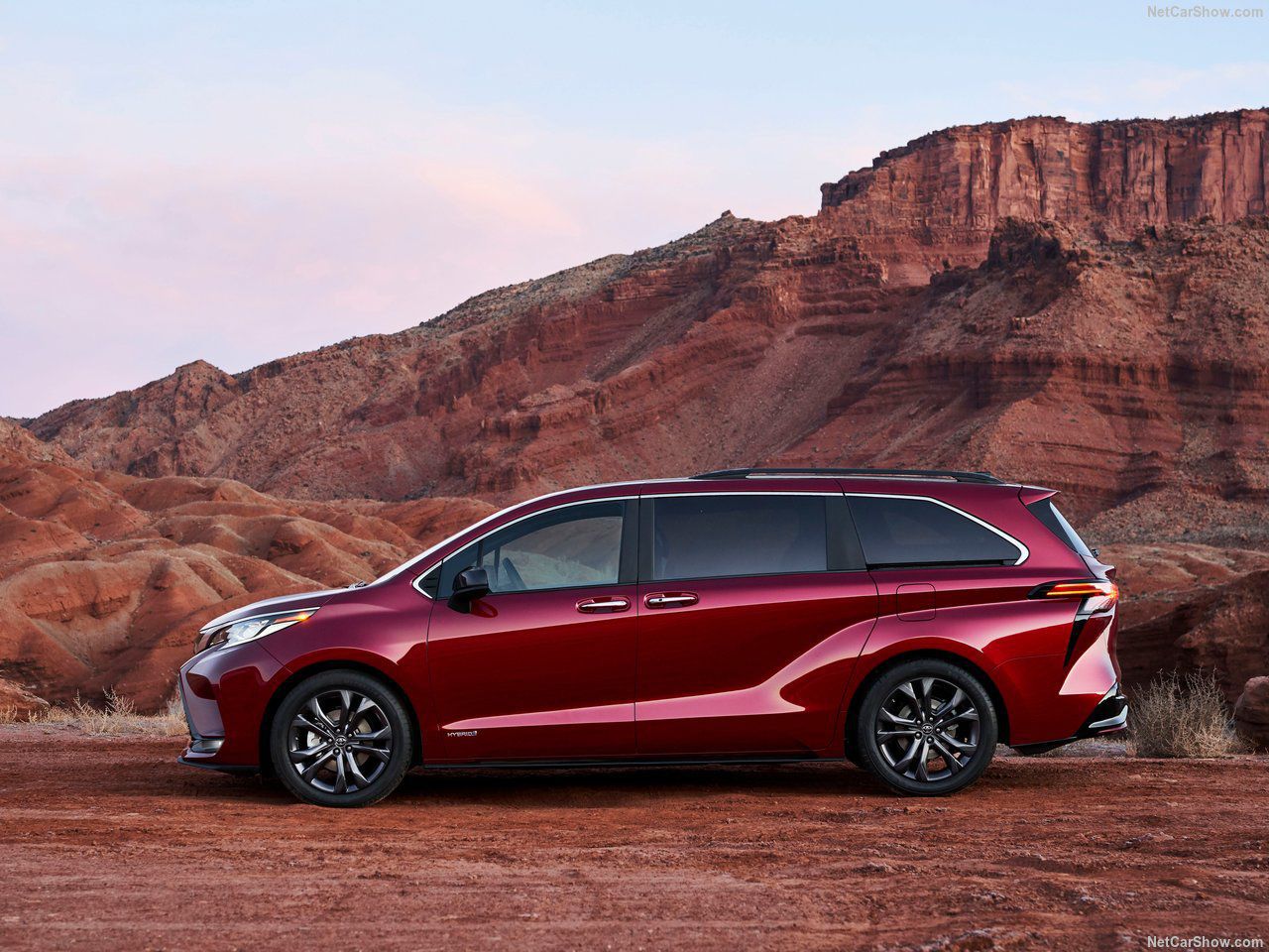 Toyota Sienna Minivan: Tổng Quan và Đánh Giá Chi Tiết