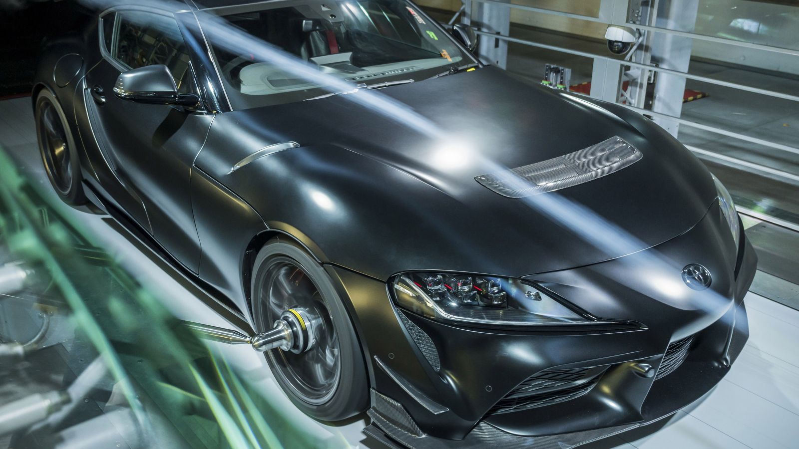 So sánh Toyota Supra với các đối thủ: BMW Z4, Nissan Z, Porsche 718 Cayman  Chọn xe nào phù hợp?