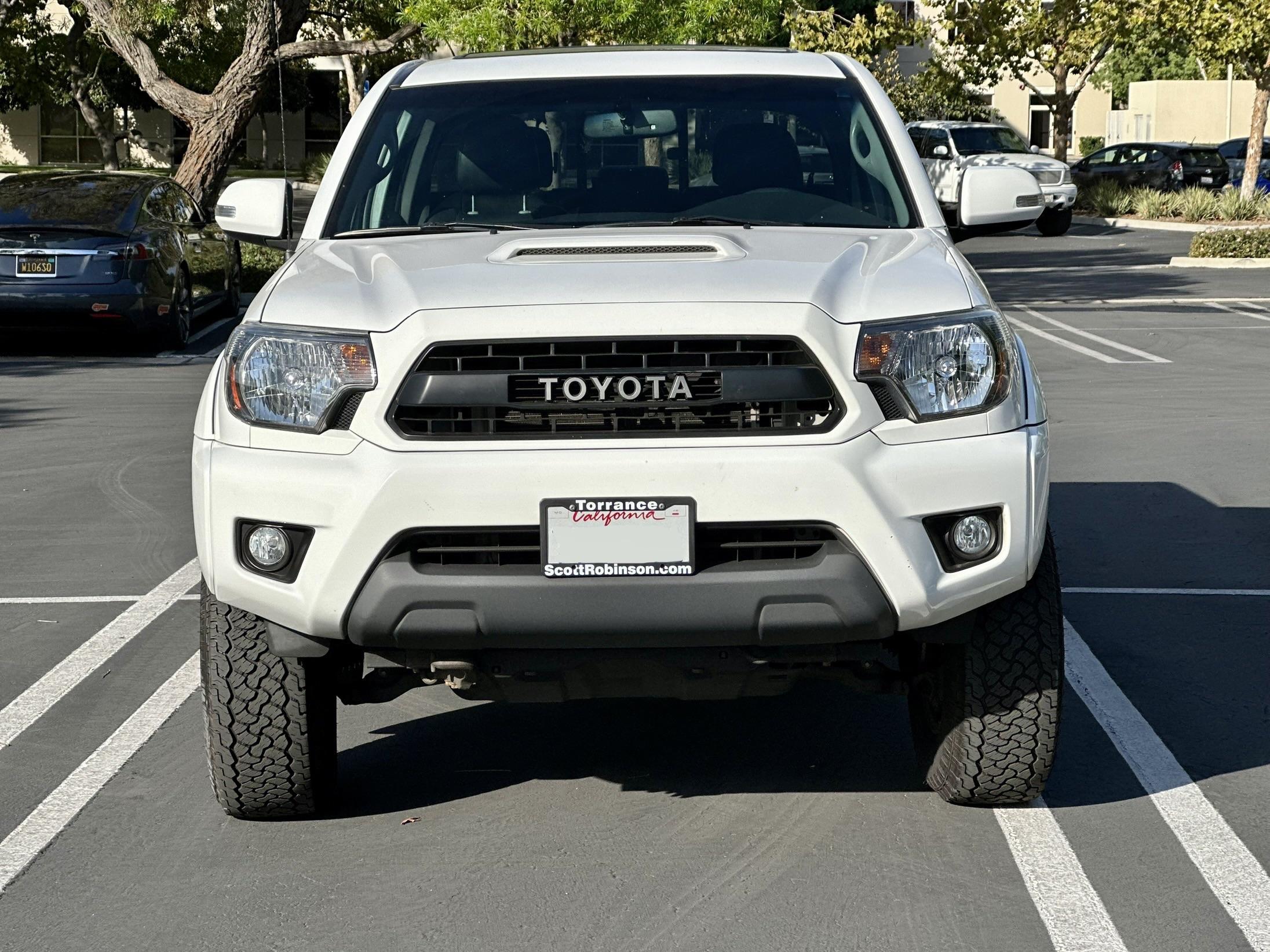 Giá Xe Toyota Tacoma 2015 Cũ: Phân Tích Giá Trị Thực và So Sánh